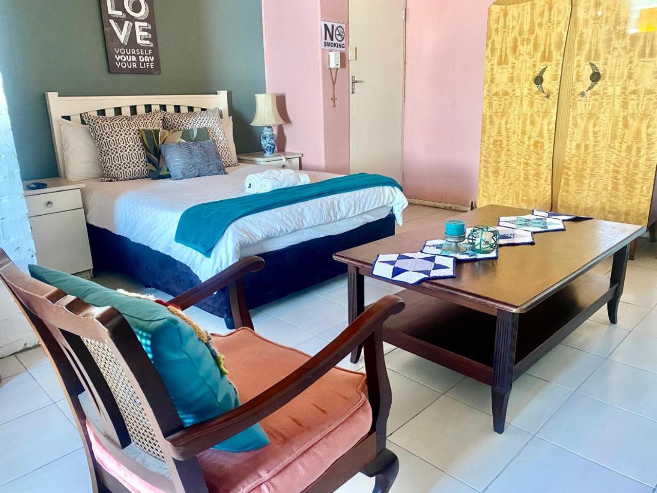 Suzies Huis Restaurant Bed And Breakfast Κέιπ Τάουν Εξωτερικό φωτογραφία